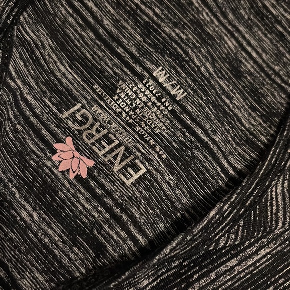 Energi Athletic wear size small/medium work out tank - Picture 3 of 3